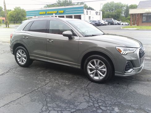Used 2025 Audi Q3 2.0T Premium AWD/4WD image 5