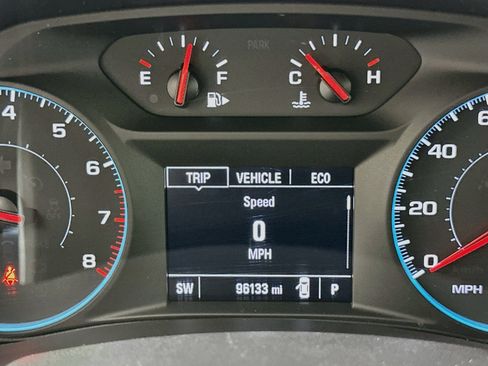 Used 2021 Chevrolet Malibu LT FWD image 18