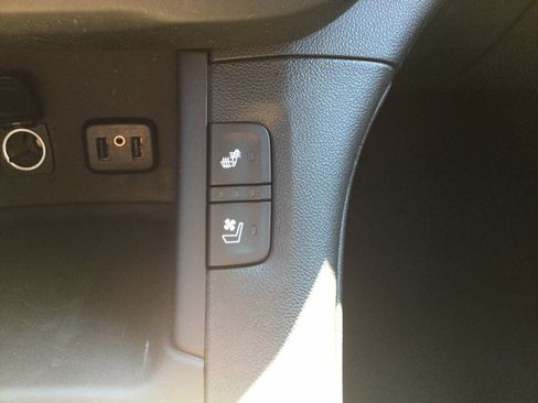 Used 2017 GMC Acadia Denali w/ Technology Package AWD/4WD image 44