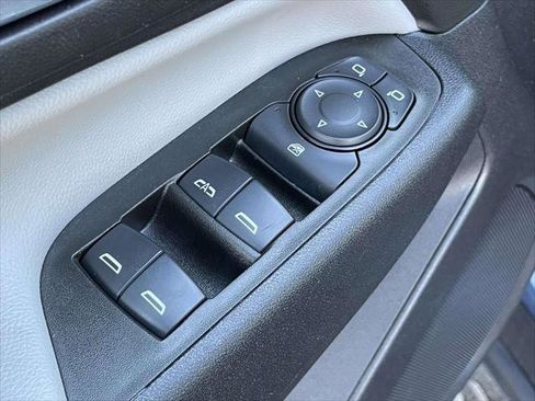 Used 2024 Chevrolet Equinox LS image 16