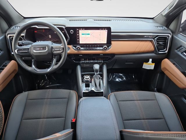Used 2025 GMC Canyon AT4 w/ Nightfall Edition AWD/4WD image 9