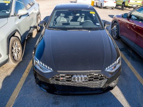 Used 2021 Audi S4 Premium Plus w/ Premium Plus Package image 5