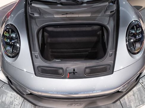 Used 2026 Porsche 911 GT3 RWD image 16