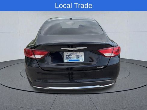 Used 2015 Chrysler 200 Limited w/ Convenience Group FWD image 4