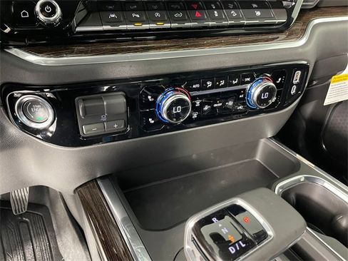 New 2026 GMC Sierra 1500 Elevation w/ Elevation Premium Package image 6