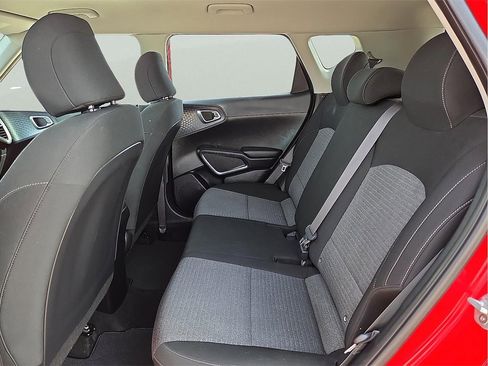 Used 2021 Kia Soul S image 11
