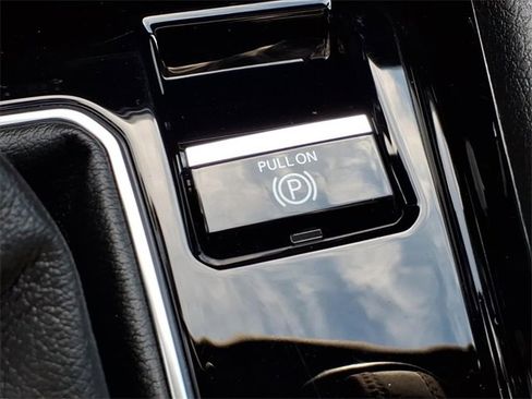 Used 2024 Jeep Compass Limited image 21