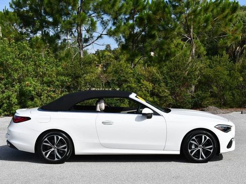 Used 2024 Mercedes-Benz CLE 300 4MATIC Cabriolet image 47