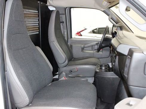 Used 2023 Chevrolet Express 2500 w/ Driver Convenience Package image 12