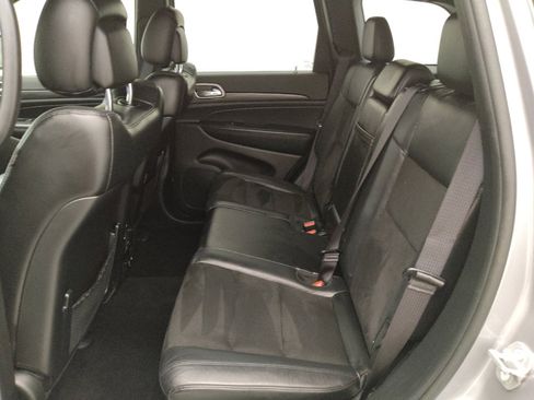 Used 2021 Jeep Grand Cherokee Laredo X RWD image 18