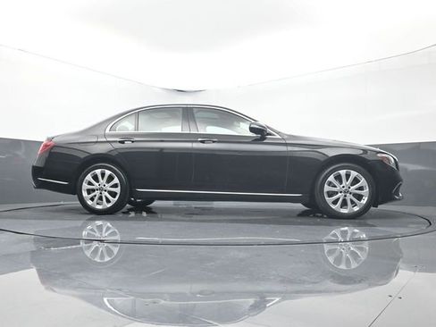 Used 2018 Mercedes-Benz E 300 4MATIC image 55