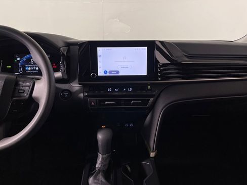 Certified 2025 Toyota Camry LE image 15