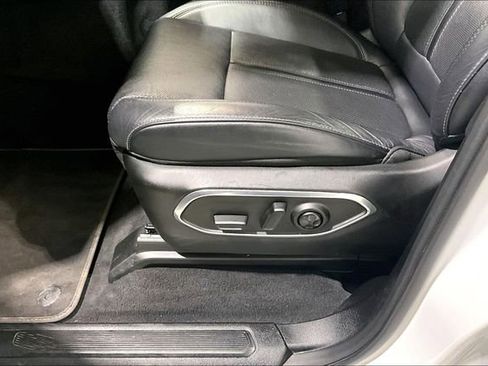 Used 2024 Jeep Wagoneer Series II image 19