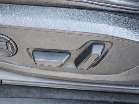 Used 2020 Audi Q3 2.0T Premium AWD/4WD image 21