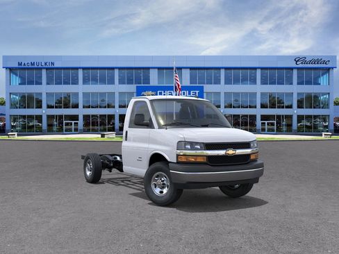 New 2025 Chevrolet Express 3500 w/ Power Convenience Package image 1