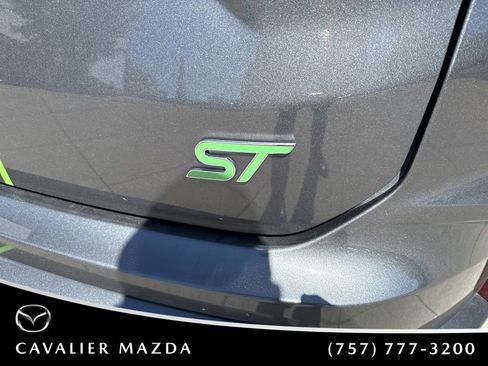Used 2024 Ford Edge ST w/ Equipment Group 401A AWD/4WD image 21