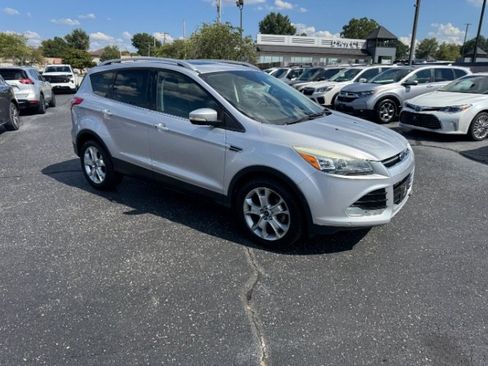 Used 2016 Ford Escape Titanium w/ Equipment Group 301A FWD image 5