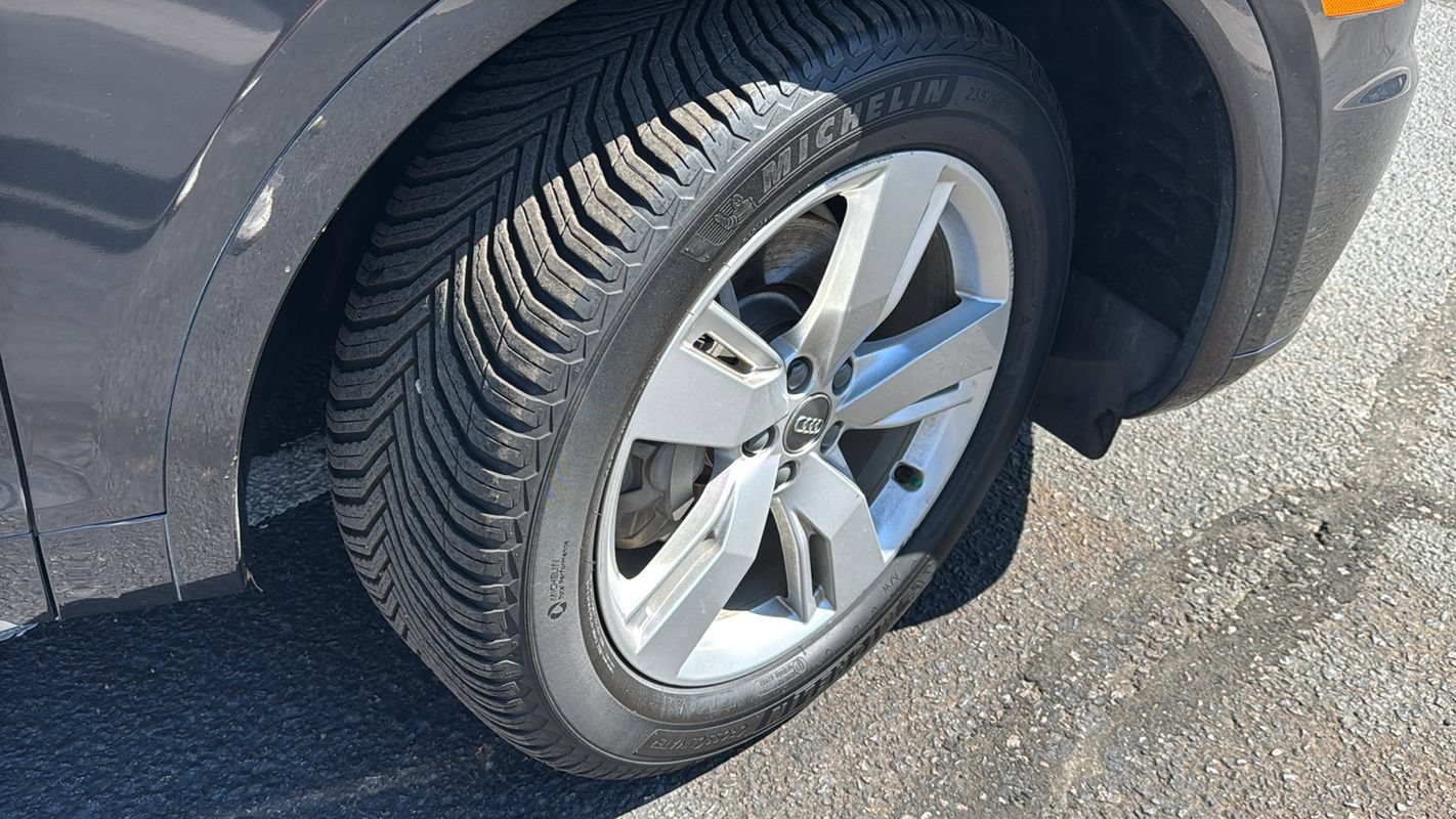 Used 2018 Audi Q5 2.0T Premium Plus w/ Premium Plus Package AWD/4WD image 21