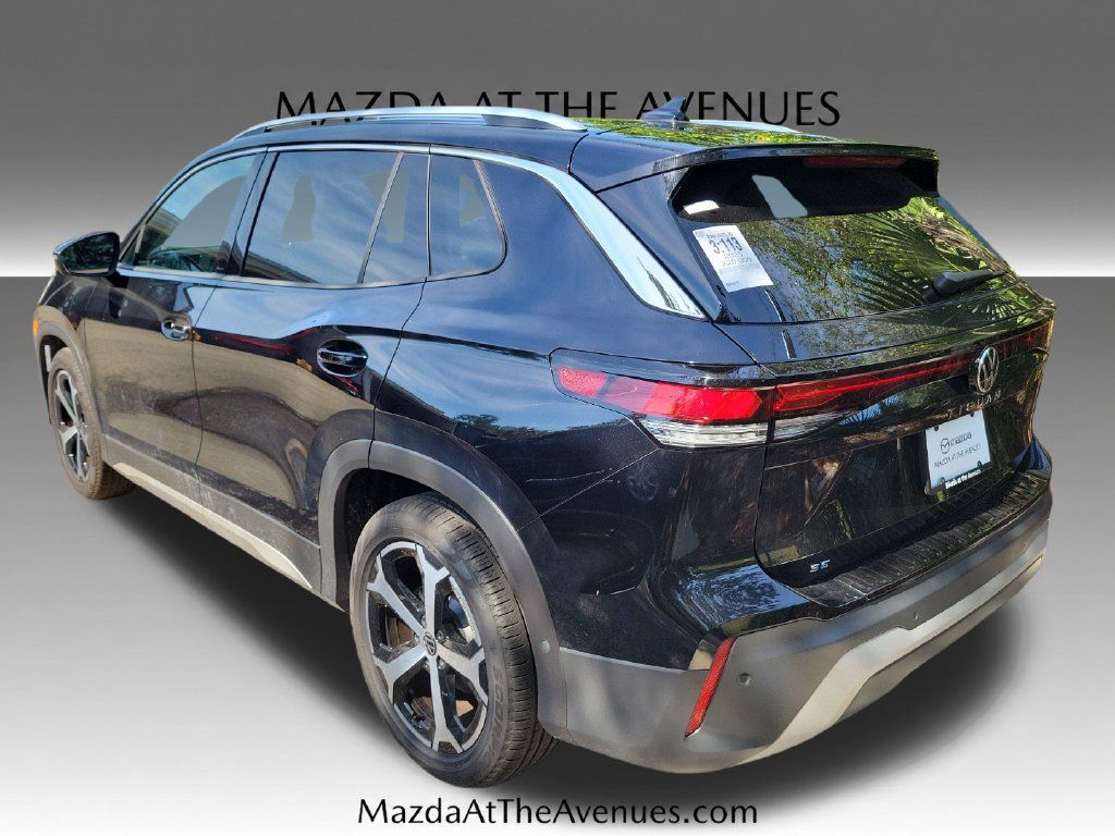 Used 2025 Volkswagen Tiguan SE FWD image 23