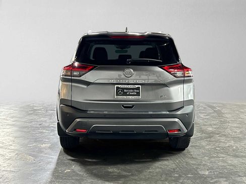 Used 2023 Nissan Rogue SL w/ SL Premium Package FWD image 4