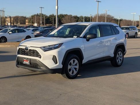 Used 2024 Toyota RAV4 LE image 10