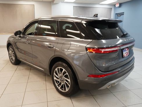 Used 2022 Lincoln Corsair AWD w/ Equipment Group 101A image 9