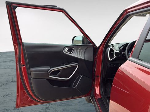 Certified 2024 Kia Soul LX w/ Option Group 015 image 25