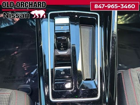 Used 2023 Volkswagen GTI 40th Anniversary Edition image 18