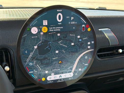 Used 2025 MINI Cooper 2-Door Hardtop image 21