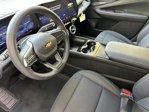 Used 2026 Chevrolet Blazer EV LT image 10