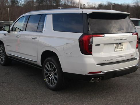 New 2026 GMC Yukon XL Denali w/ Sun & Power Step Package AWD/4WD image 5