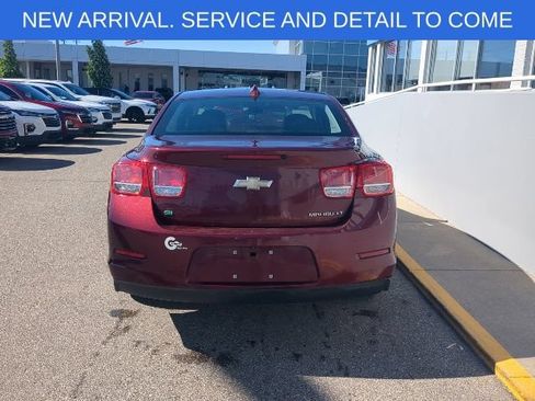 Used 2016 Chevrolet Malibu LT w/ Power Convenience Package FWD image 5