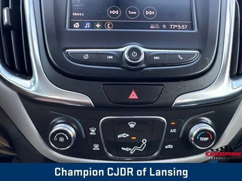 Used 2021 Chevrolet Equinox LS w/ LS Convenience Package FWD image 24