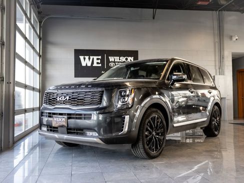 Used 2022 Kia Telluride SX w/ SX Prestige Package AWD/4WD image 2