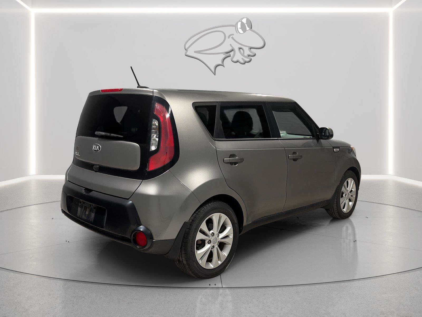 Used 2016 Kia Soul + w/ Audio Package FWD image 5