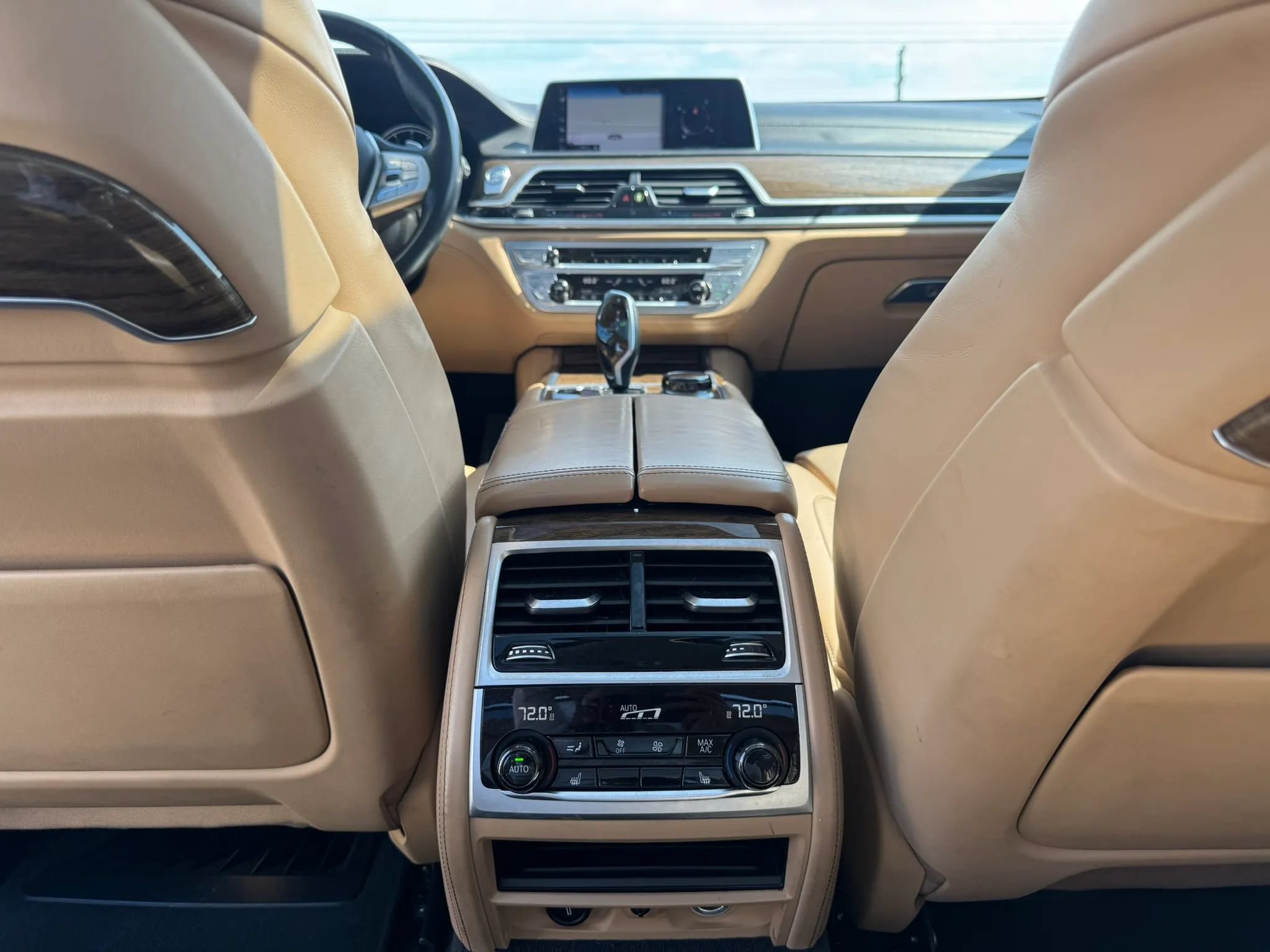 Used 2016 BMW 740i RWD image 14
