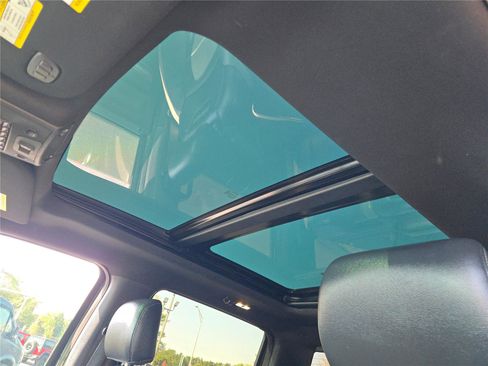 Used 2018 Ford F150 Raptor w/ Equipment Group 802A Luxury image 31