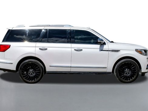 Used 2018 Lincoln Navigator Black Label image 5