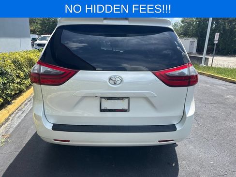 Used 2020 Toyota Sienna XLE FWD image 5