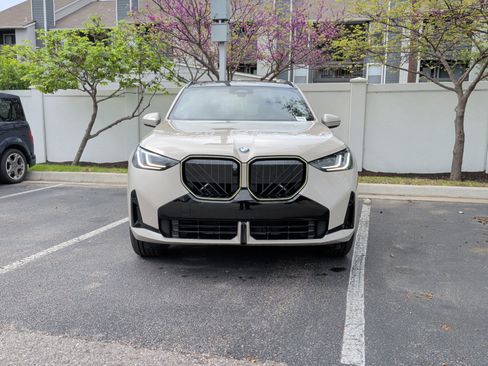 Used 2026 BMW X3 xDrive30 image 3