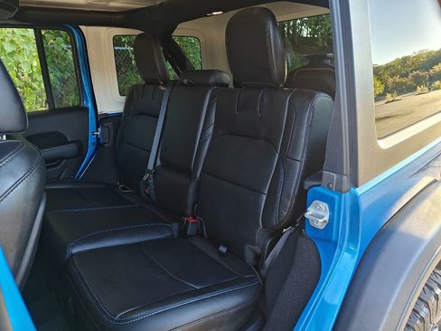 Used 2022 Jeep Wrangler Unlimited Rubicon 4xe w/ Cold Weather Group image 10