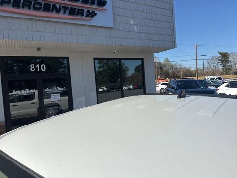 Used 2024 Nissan Frontier SV w/ Hardbody Edition image 6