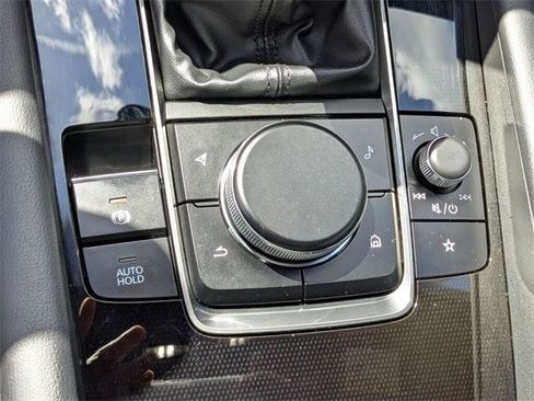 Used 2024 MAZDA MAZDA3 s image 27