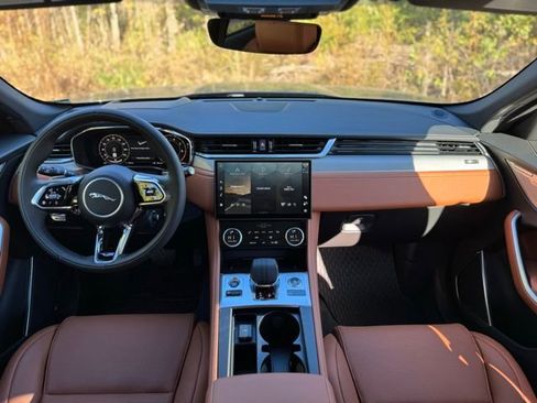 New 2026 Jaguar F-PACE R-Dynamic S image 24