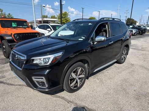 Used 2019 Subaru Forester Touring AWD/4WD image 2