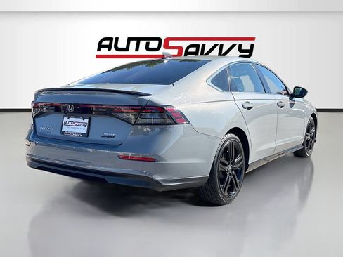 Used 2024 Honda Accord Sport image 7