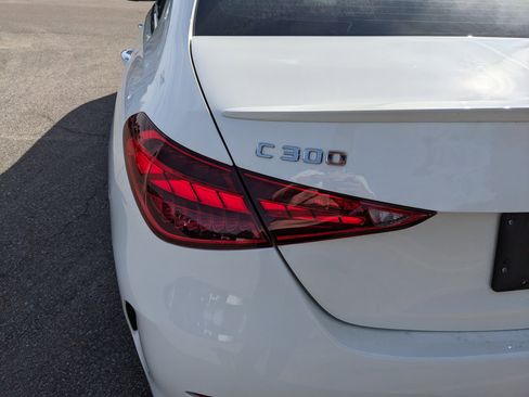Used 2022 Mercedes-Benz C 300 Sedan image 10
