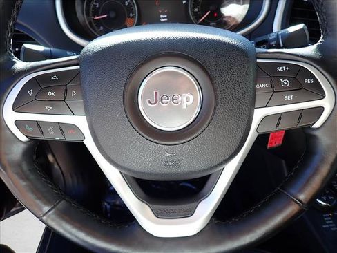 Used 2014 Jeep Cherokee Trailhawk w/ Leather Interior Group AWD/4WD image 16