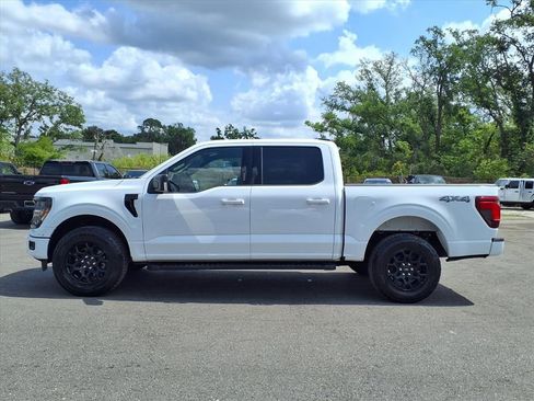 Used 2024 Ford F150 XLT w/ XLT Black Appearance Package image 4