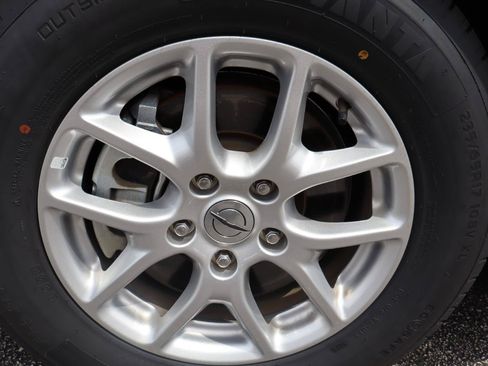 Used 2023 Chrysler Pacifica Touring-L FWD image 23